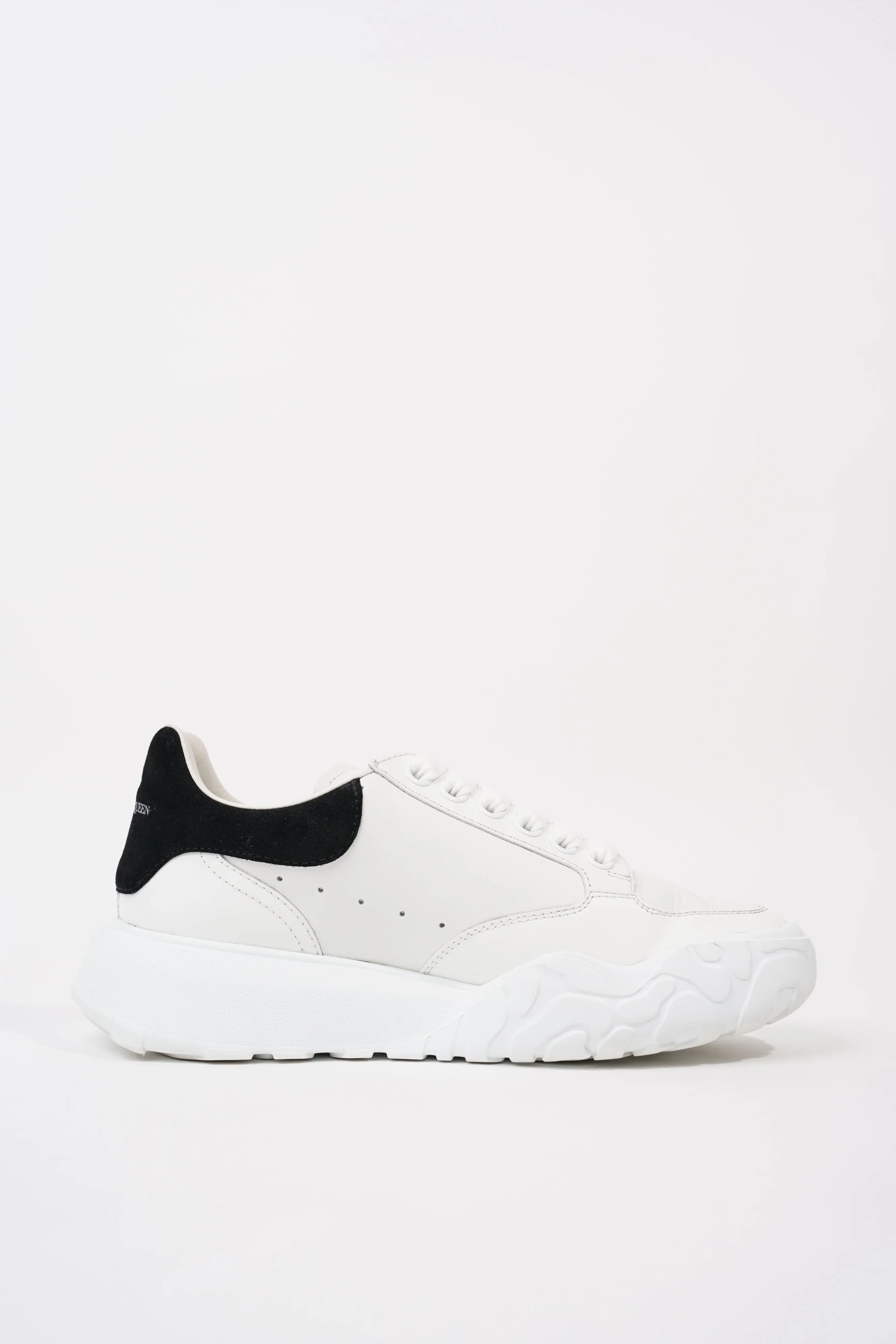 Alexander McQueen Womens Court Sneaker White / Black EU 38 / UK 5