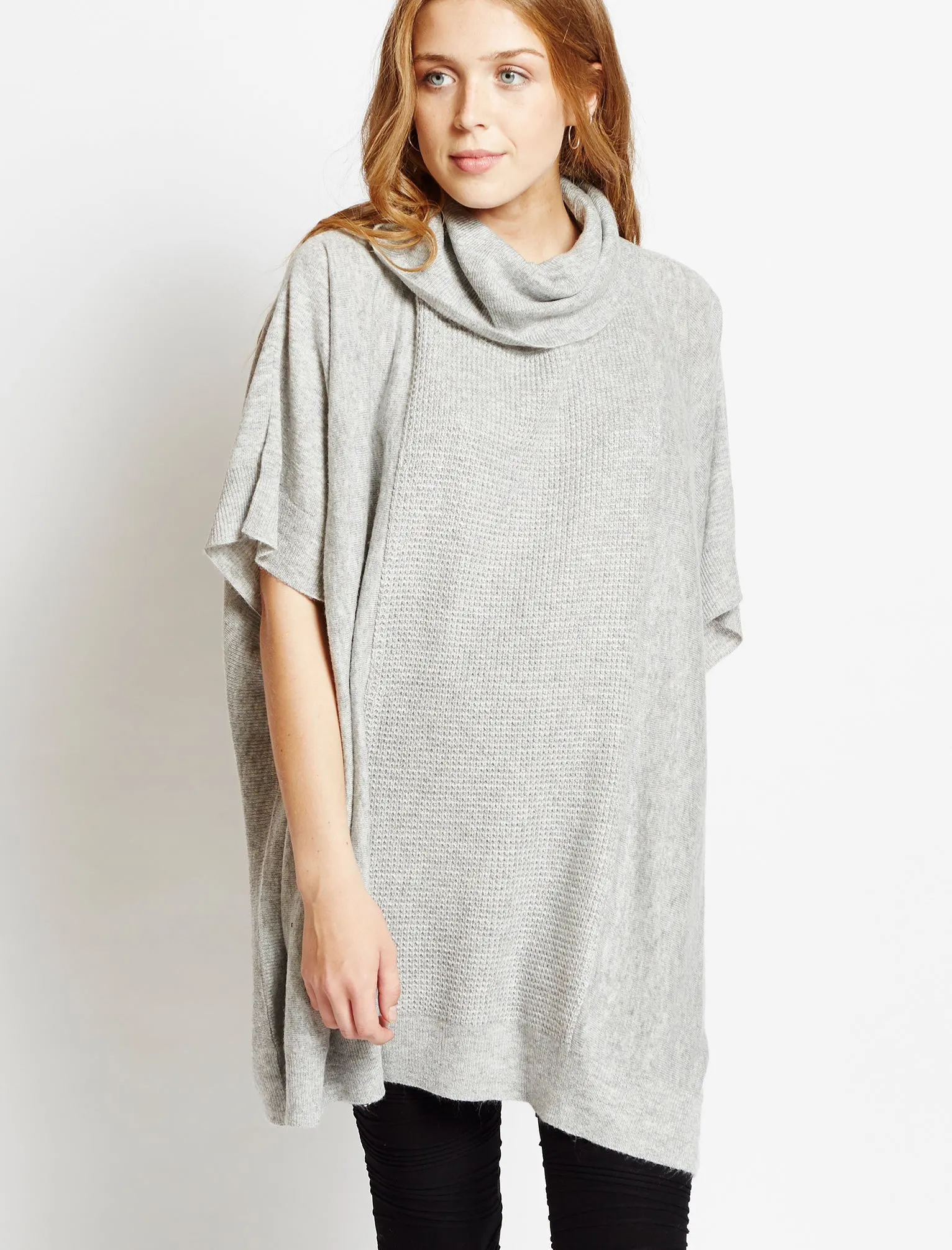 Amara Reya Camilla camel poncho