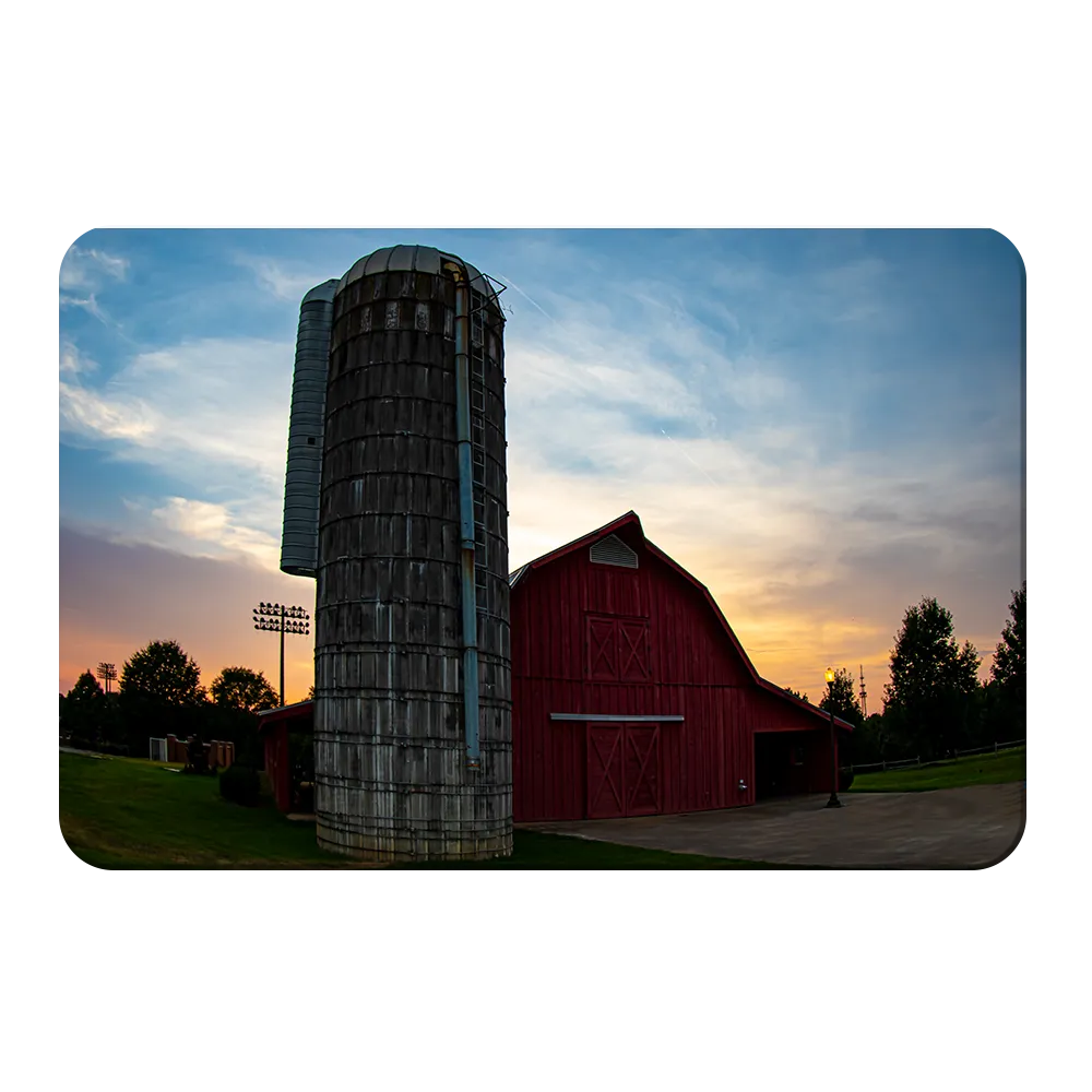 Auburn Tigers - Lowder Barn Sunset