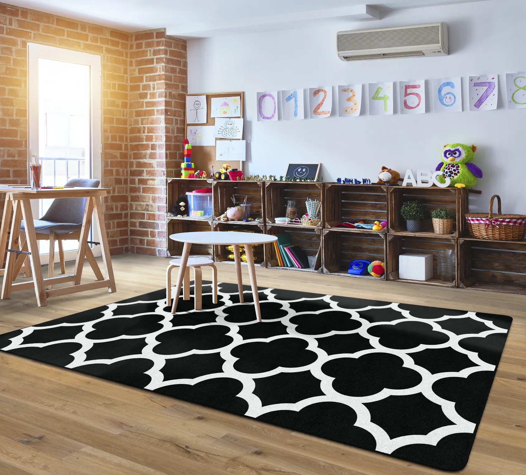 Black and White Quatrefoil | Classroom Rug | Schoolgirl Style