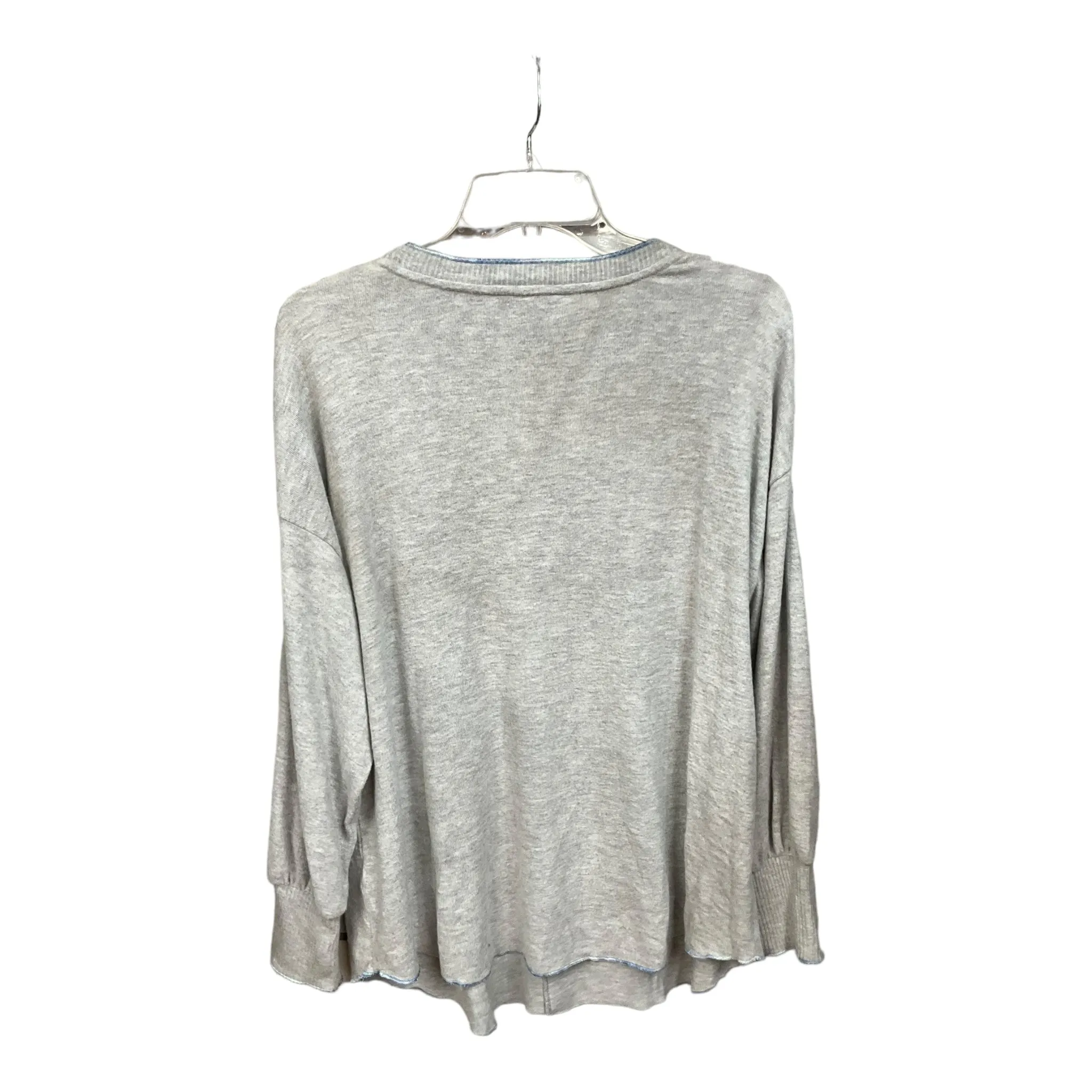 Blue & Grey Top Long Sleeve Democracy, Size 1x