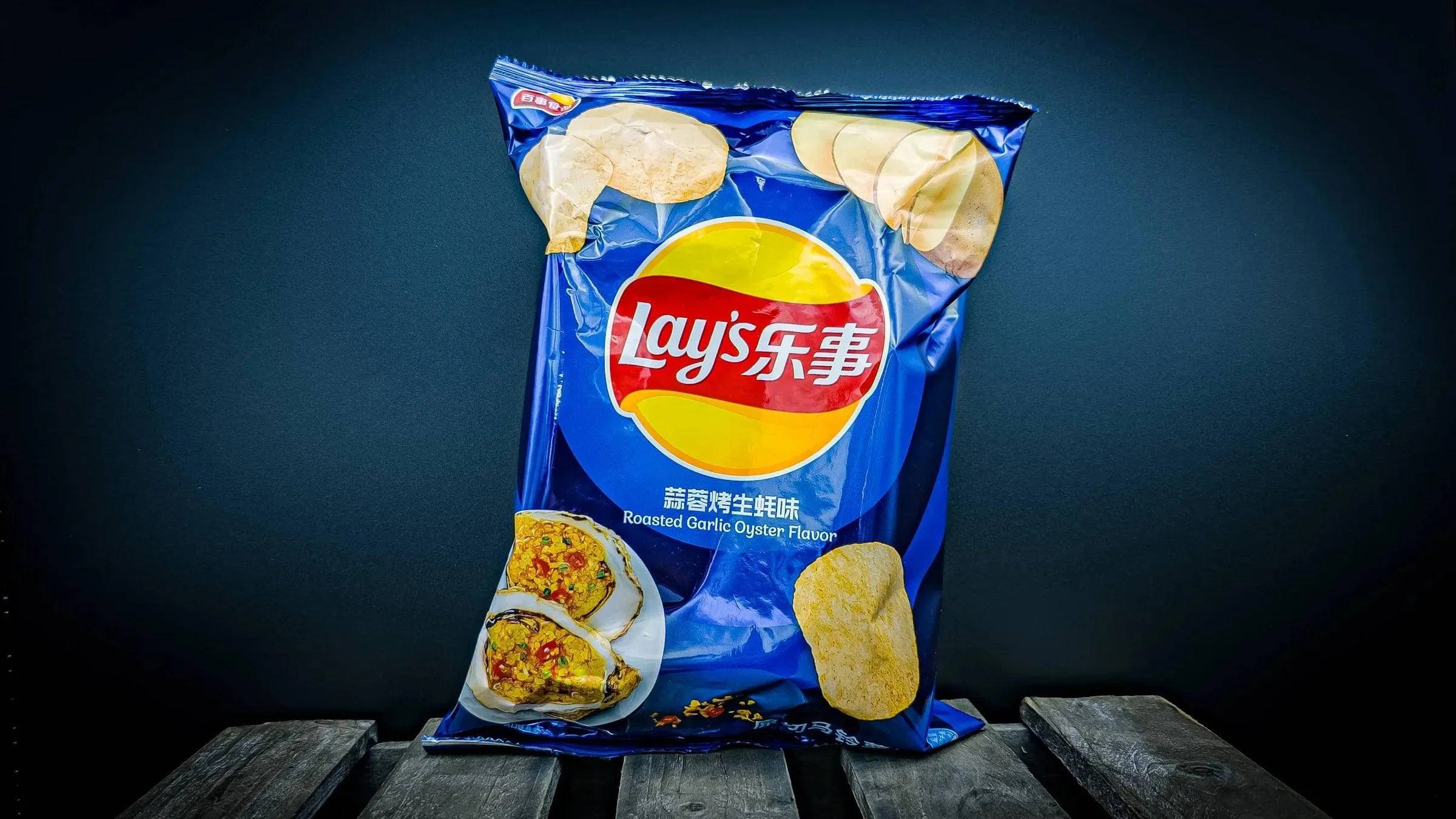 Lay's Roasted Garlic Oyster Flavor