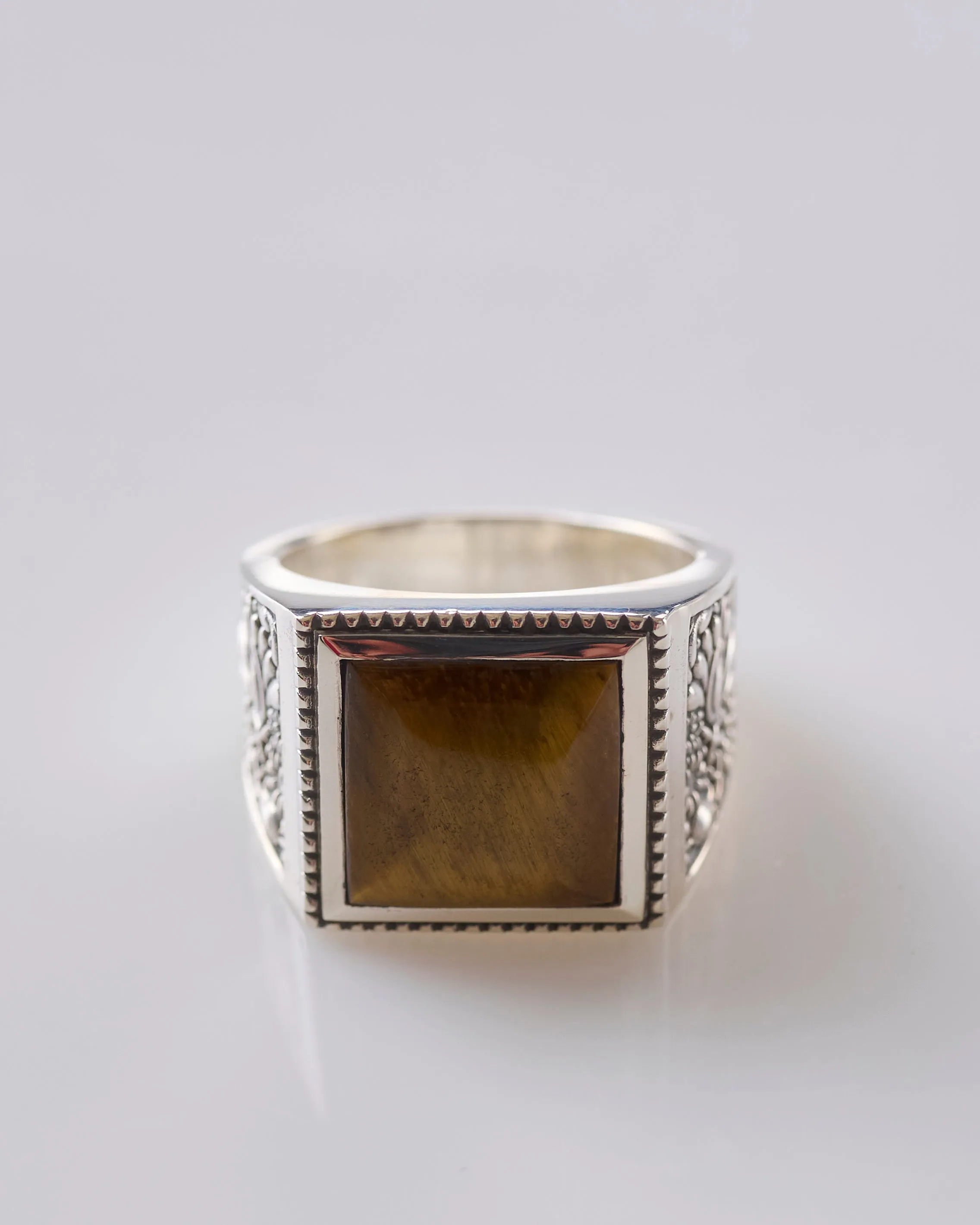 Maple Buick Ring Silver 925 Tiger Eye