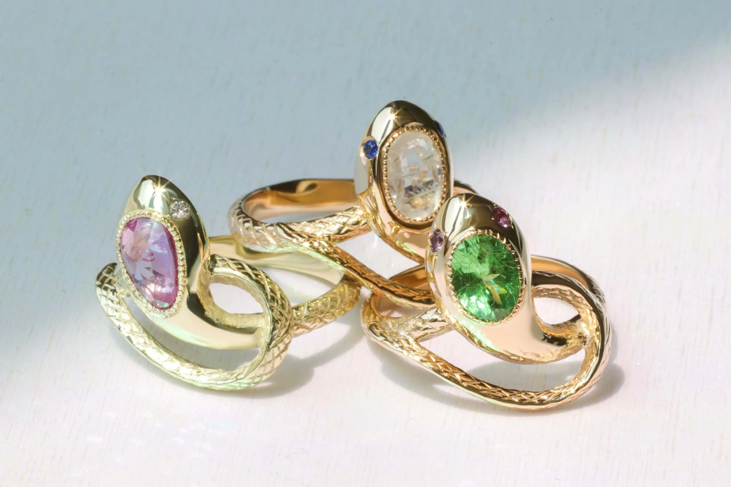 Serpentes Ring / Tsavorite and Pink Sapphires